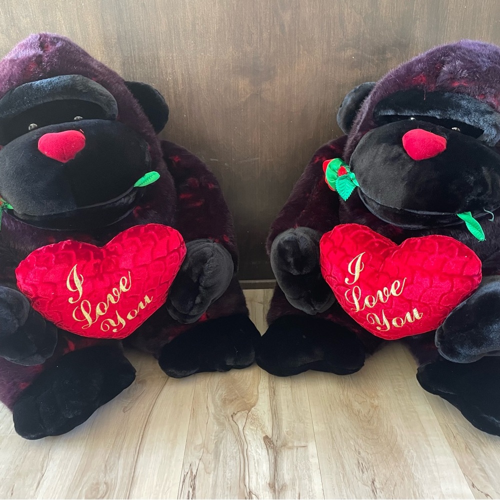Large set of two 20” Dan Dee Plush Gorilla with Red I love you Heart